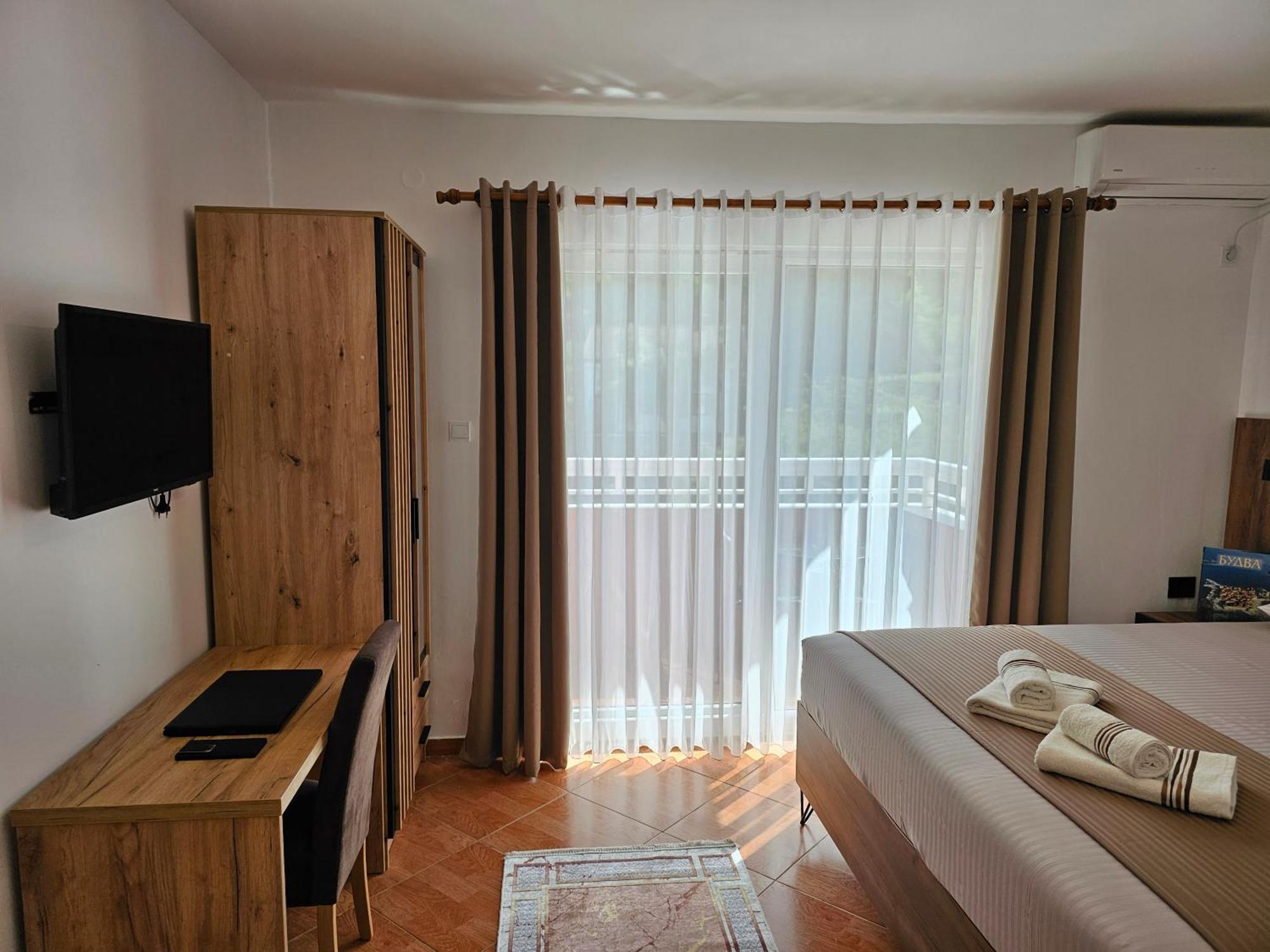 Apartment Dom M Budva