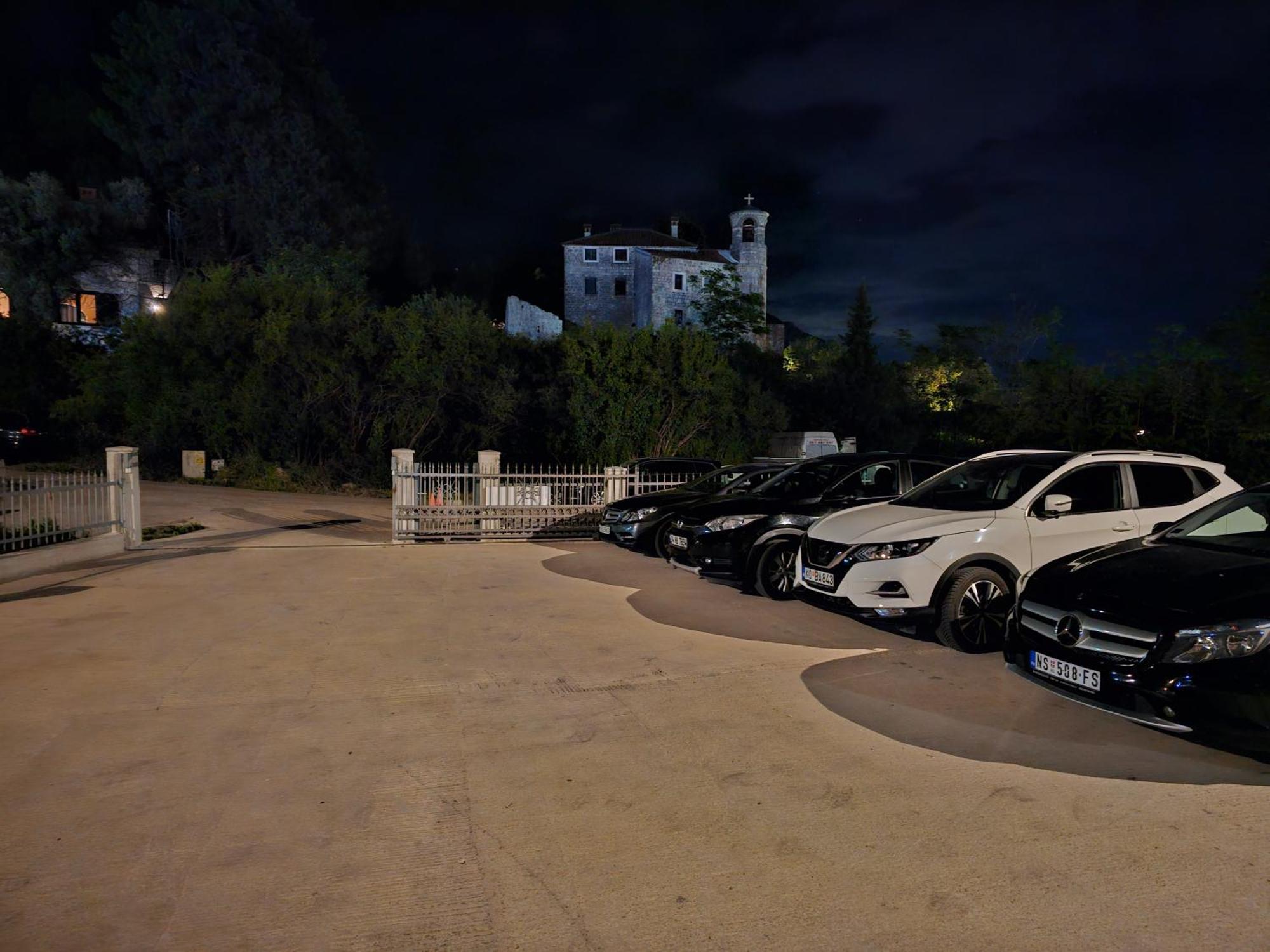 Dom M * Budva