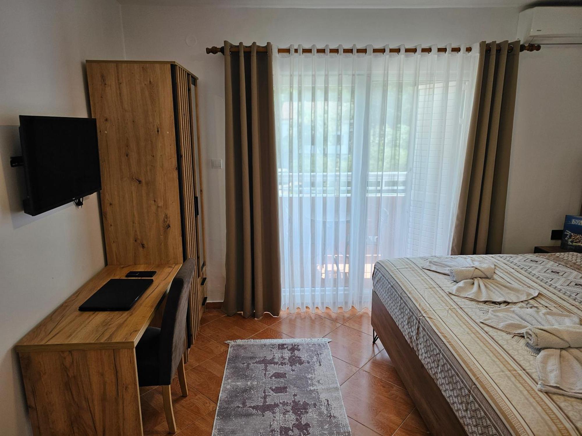 Dom M Apartment Budva