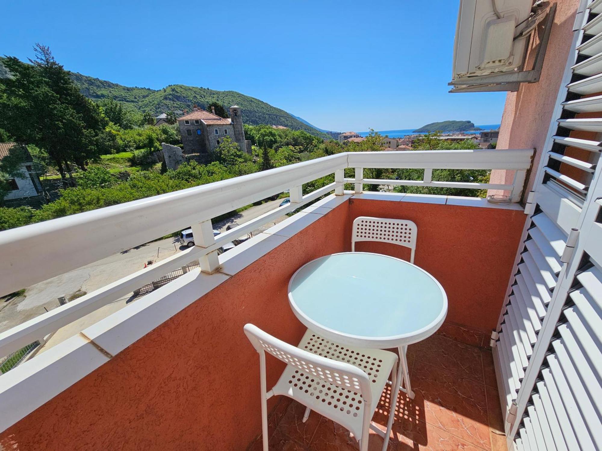 Apartment Dom M Budva